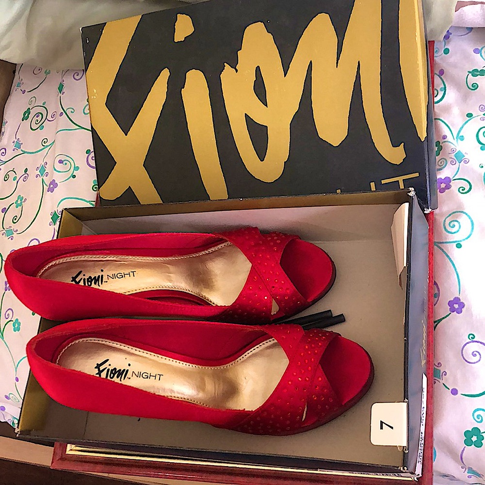 Red open toe Heels